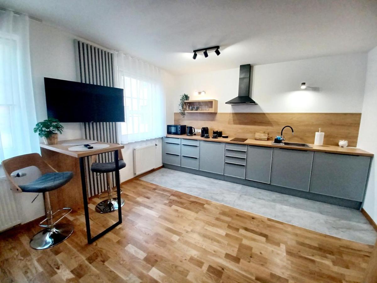 Kolory Warmii Apartamenty Garaz Podziemny オルシュティン エクステリア 写真