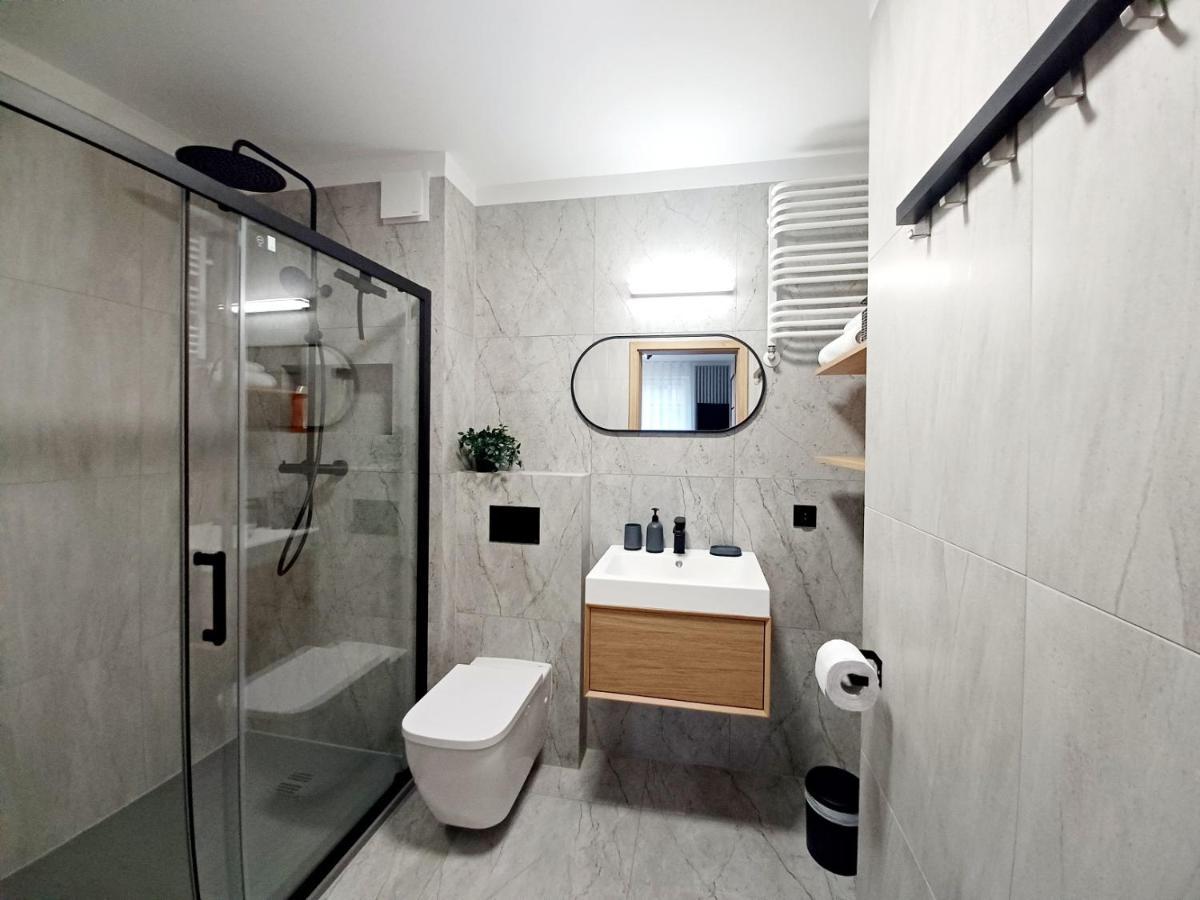 Kolory Warmii Apartamenty Garaz Podziemny オルシュティン エクステリア 写真